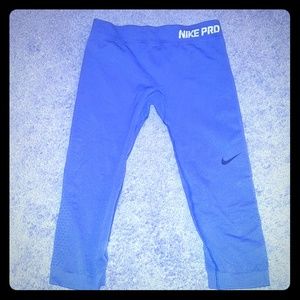 Nike capri length leggings